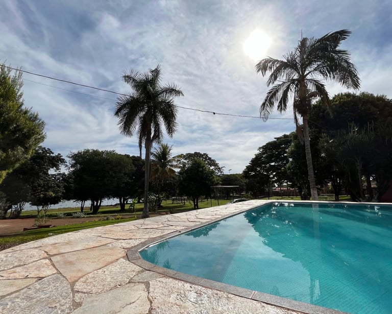 Piscina linda do Rancho do Neneco - Rancho para alugar em Miguelópolis SP