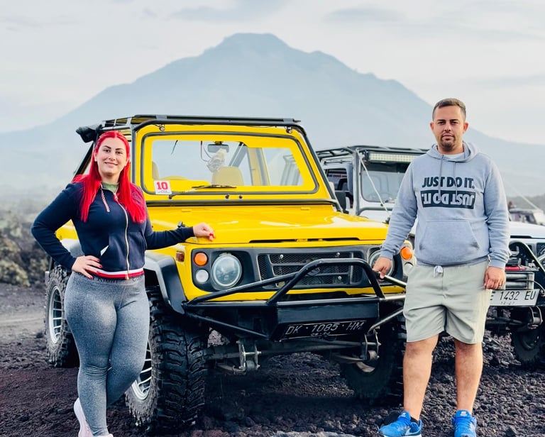 bali beat tour customer enjoy the panorama of sunrise jeep adventure