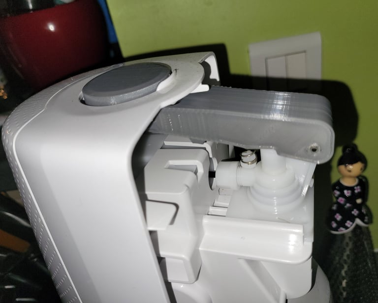 Repair of the SODASTREAM water carbonation system push button