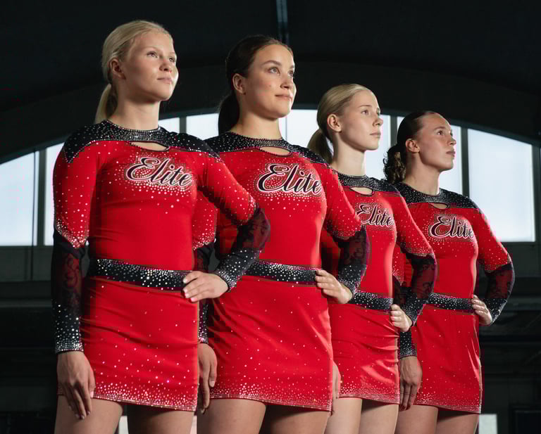 Urheilijat valokuvattu merkkivaatteissa Helsingissä markkinointia varten