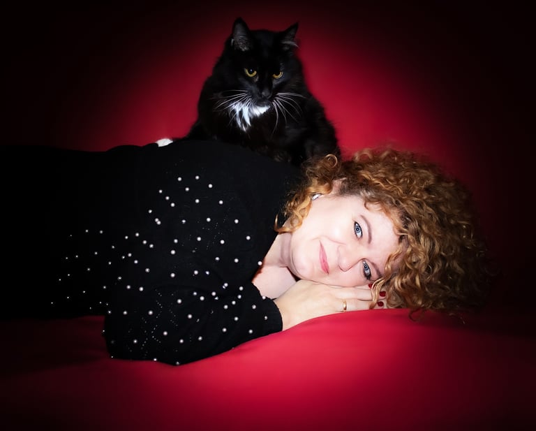 Engeldahl kunstfotografi, Norwegian art photography, private individual with cat Luke Skywalker