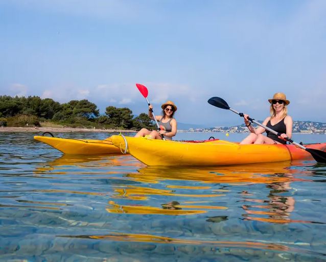 Sea kayaking in Antibes French Riviera
