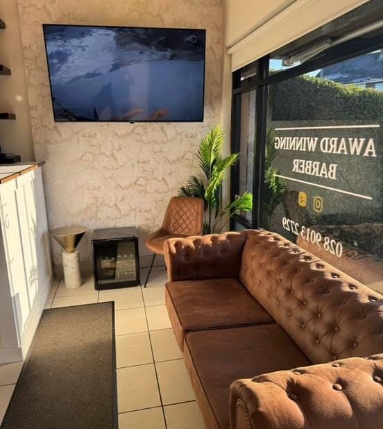 The Mane Crew Salon Reception