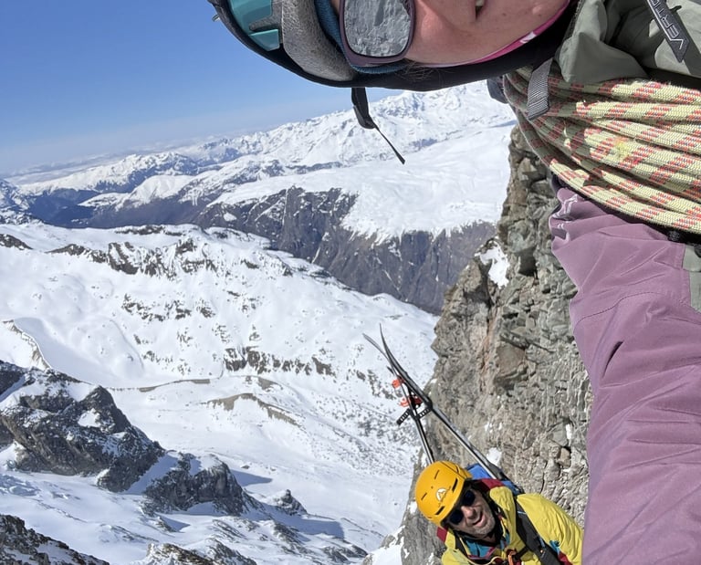 Actividades guiadas en montaña. Guías de alta montaña UIAGM profesionales. Foto Serret du Savon