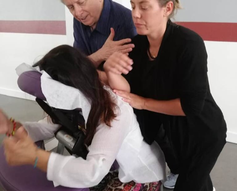 massage amma assis, massage habillé sur chaise ergonomique
