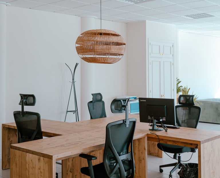 Servicio pase 1 día escritorio coworking WanderHub Ciutadella Menorca