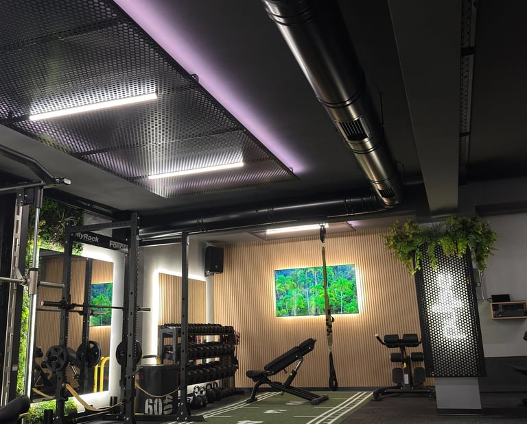 Functional training area, Μηχανήματα δύναμης & Ελεύθερα βάρη σε μικρά groups