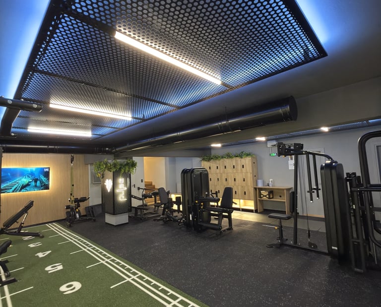 Functional training area, Μηχανήματα δύναμης & Ελεύθερα βάρη σε μικρά groups