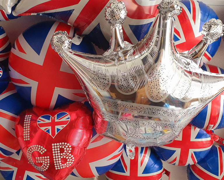 UK flag balloons