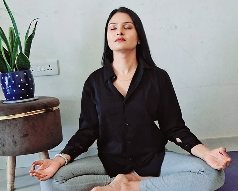 Dr Beauty teaching yoga and meditation online