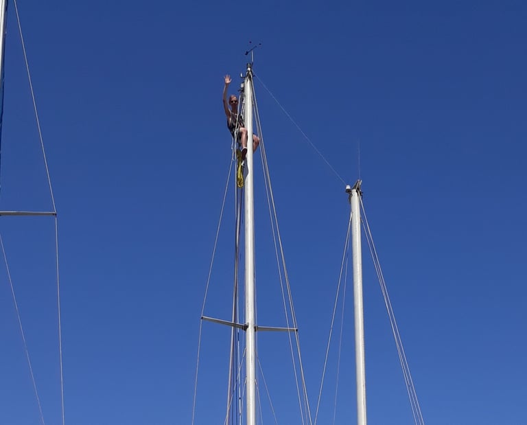 Werkzaamheden in de mast bij Sisu Repair