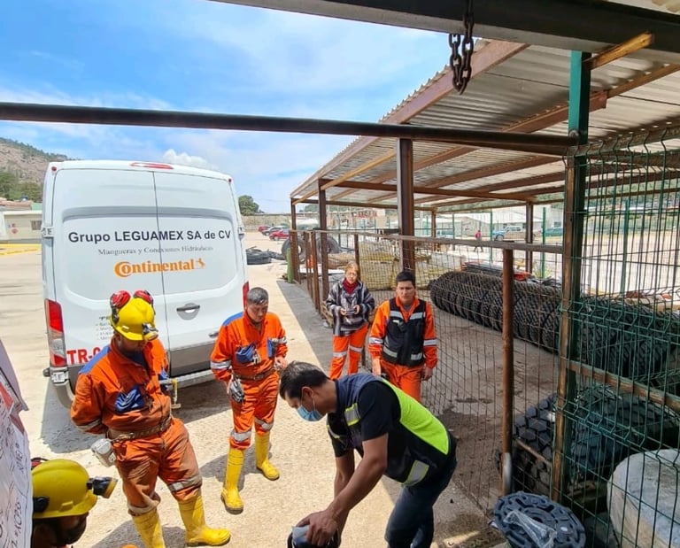 capacitacion a mineros sobre el uso correcto de maquina