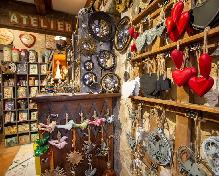 Plein d'idées cadeaux aux Petites Trouvailles de Saint-Cirq-Lapopie Lapopie