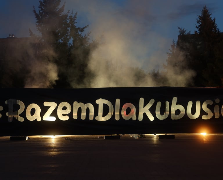 folia podświetlana pirotechniką festyn fajerwerki leszno