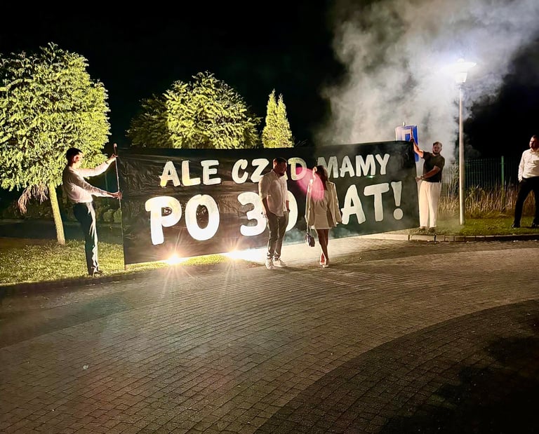 baner prezent na 30 urodziny fajerwerki z napisem ale czad mamy po 30 lat