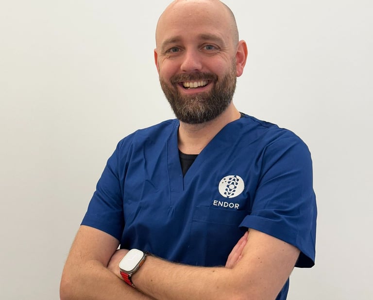 Simone Faccendini, osteopata e fisioterapista a Milano, fondatore del Centro Endor