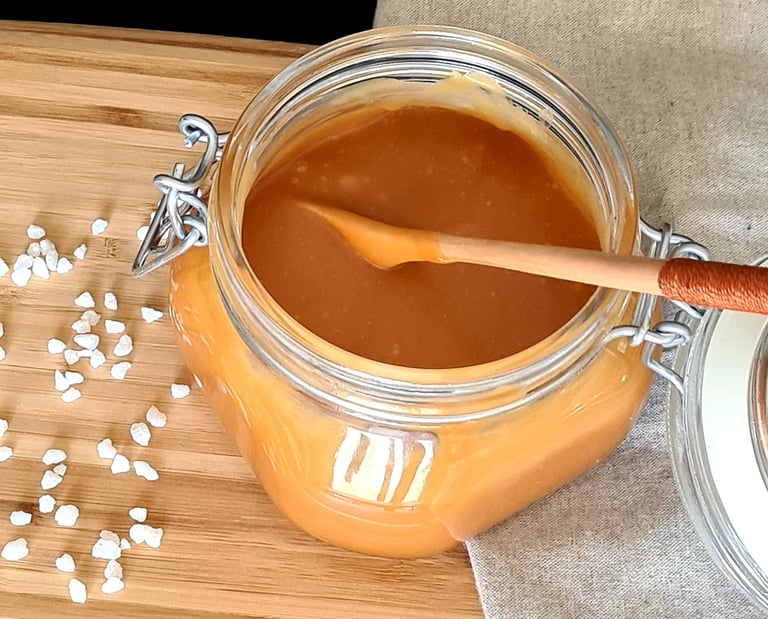 Caramel au beurre salé pour gâteau personnalisé à Grenoble en Isère