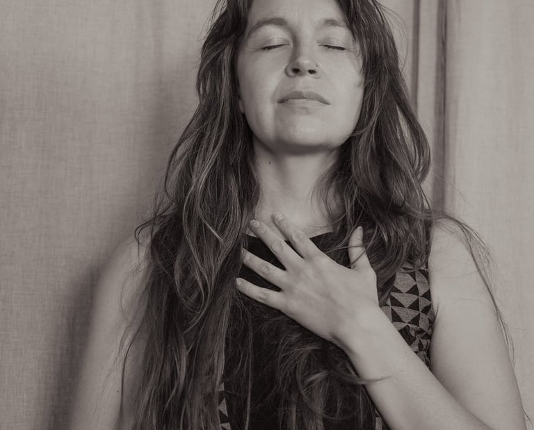 voix libre voice therapy sonothérapie femme chanteuse cours de chant