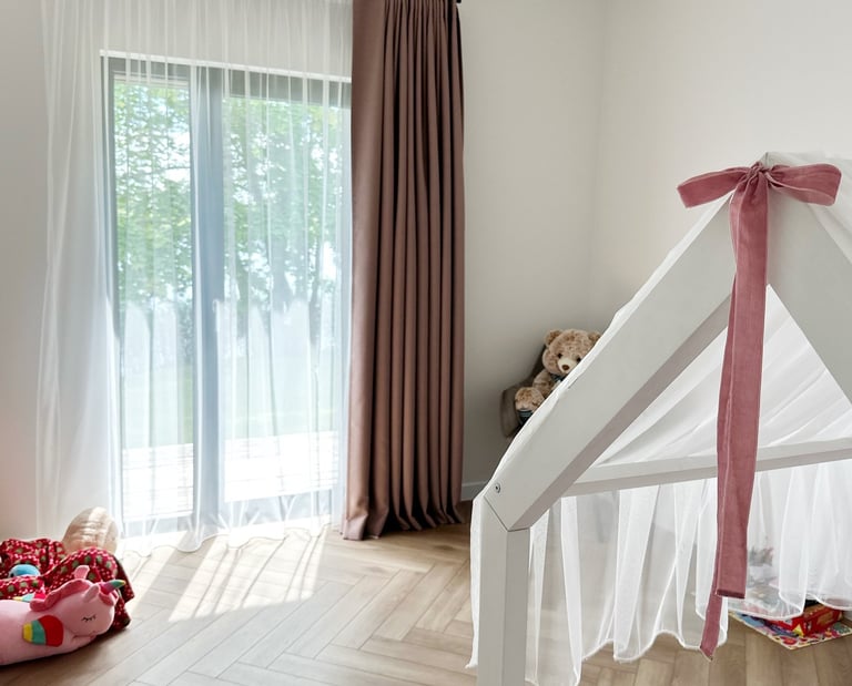mergaitės kambario užuolaidos