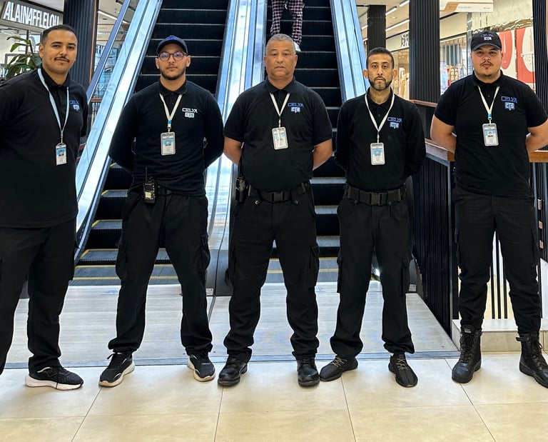 Agents de sécurité de Celya Inter Pro en poste chez Alpha55 au Mall Casablanca