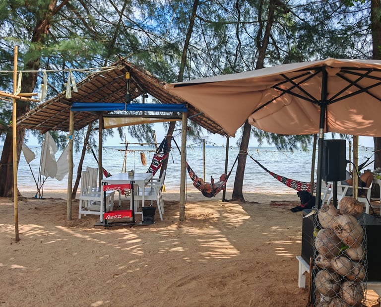 บ้านเอื้อง bar&restaurant