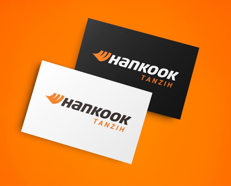 Tarjetas de presentación Hankook Tanzih en blanco y negro con el logotipo corporativo