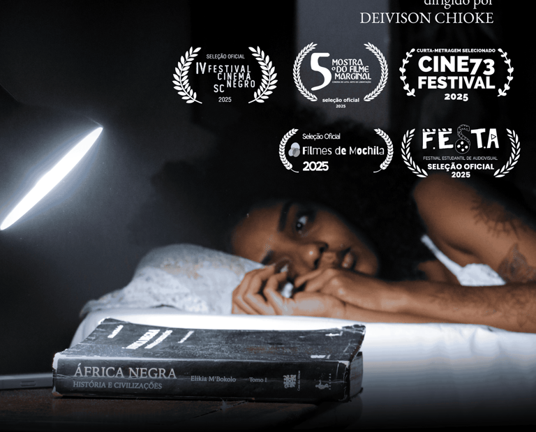 Poster de filme com mulher negra deitada olhando para um filme.