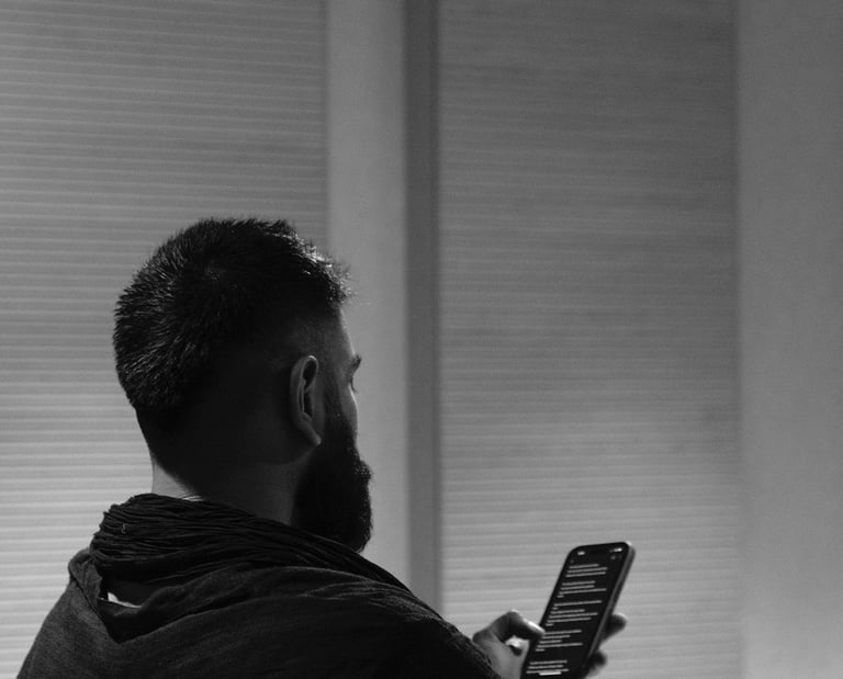 Tahir Hussain Poet Author Performing Bangalore