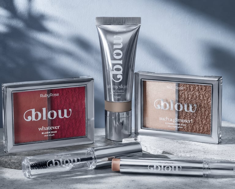 Ruby Rose - Linha de maquiagem Blow