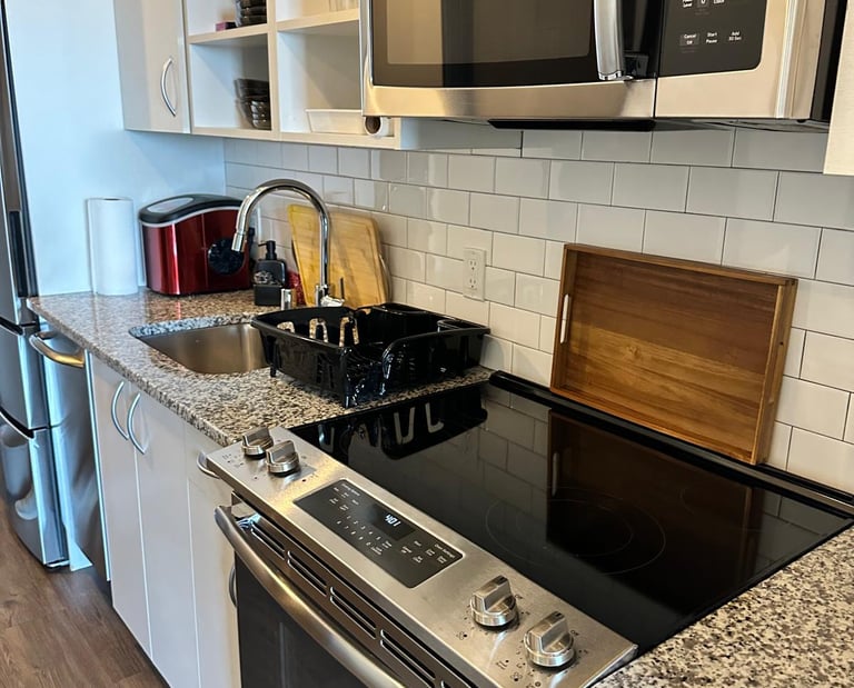 House cleaning kitchen service in Milwaukee area WI by Sousa Pro Cleaning