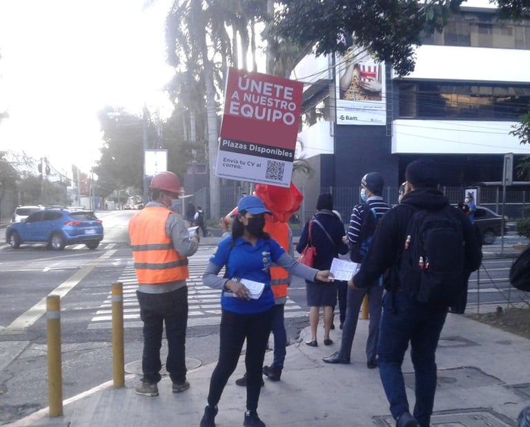 volanteo en guatemala, volanteo peatonal en sectores comerciales, reclutamiento de personal