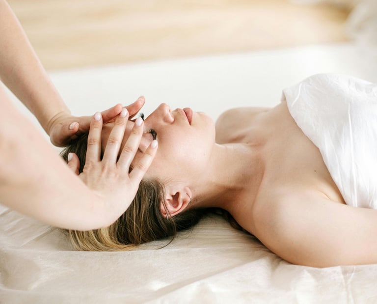 Trattamento viso lenitivo ayurvedico per pelle sensibile e arrossata
