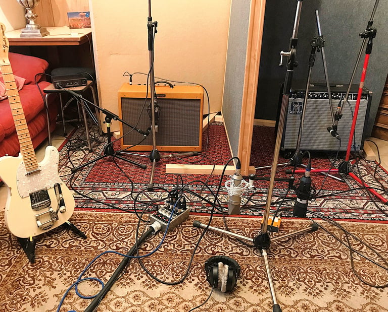 Enregistrements de guitares, Fil's HOUSE Studio