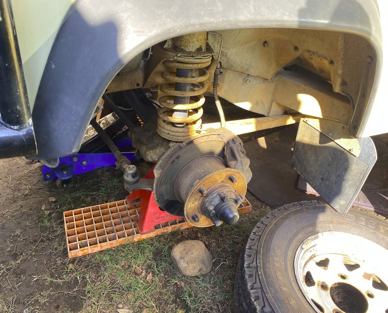 land rover defender 110 300tdi suspension overhaul