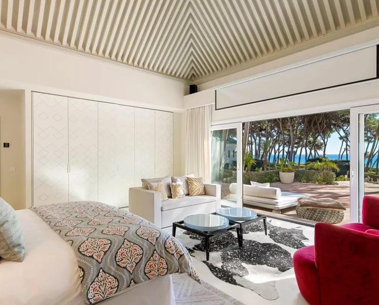 Chic suite at Villa El Rincon with sea views