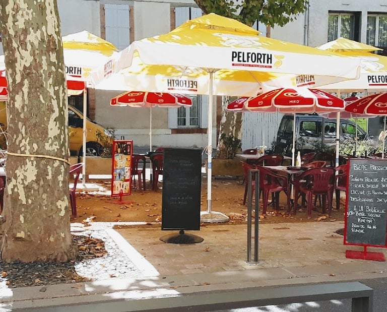 Café les Promenades à Dourgne