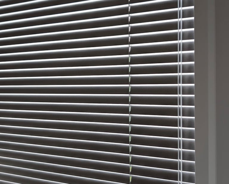 Perfect Fit aluminium venetian blind fitted to uPVC window in Aberdeen