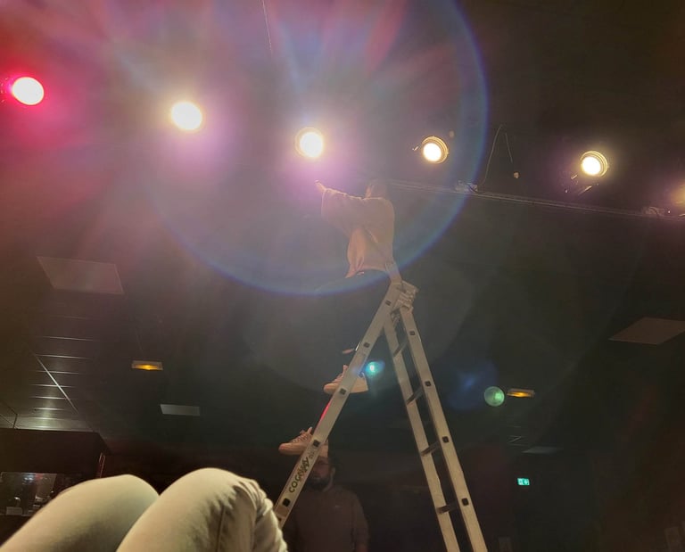 spectacle Trois, improvisation, théâtre