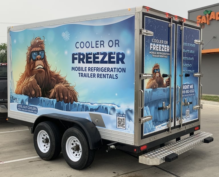 Picture of the mobile refrigerated trailer outside of a restaurant..