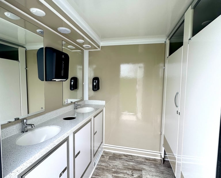 luxury rental bathrooms