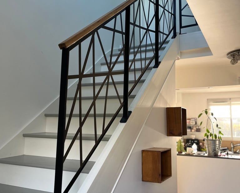 Garde-corps en acier mains courante bois