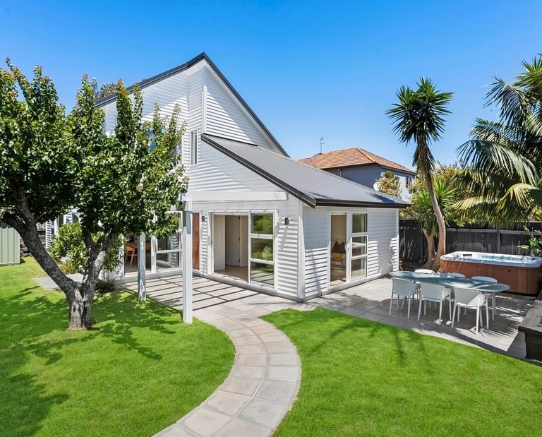 Mt Roskill Home Extension by Qualitas Builders in Auckland