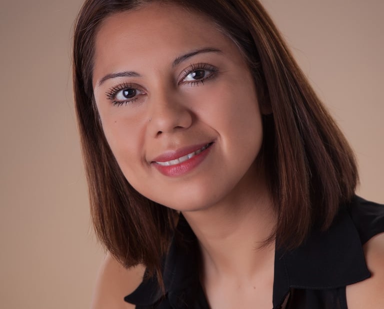 a woman with a black shirt and a black shirt