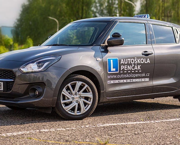 auto z autočkoly penčák s vlastním logem