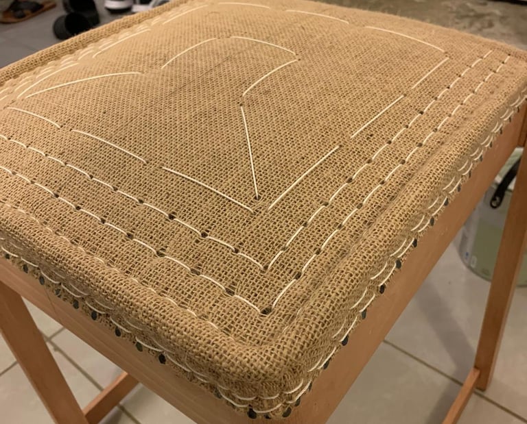 garniture traditionnelle de fauteuil 