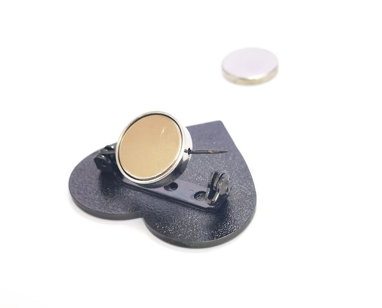 How to Install the SafetyPin-to-Magnet Adapter