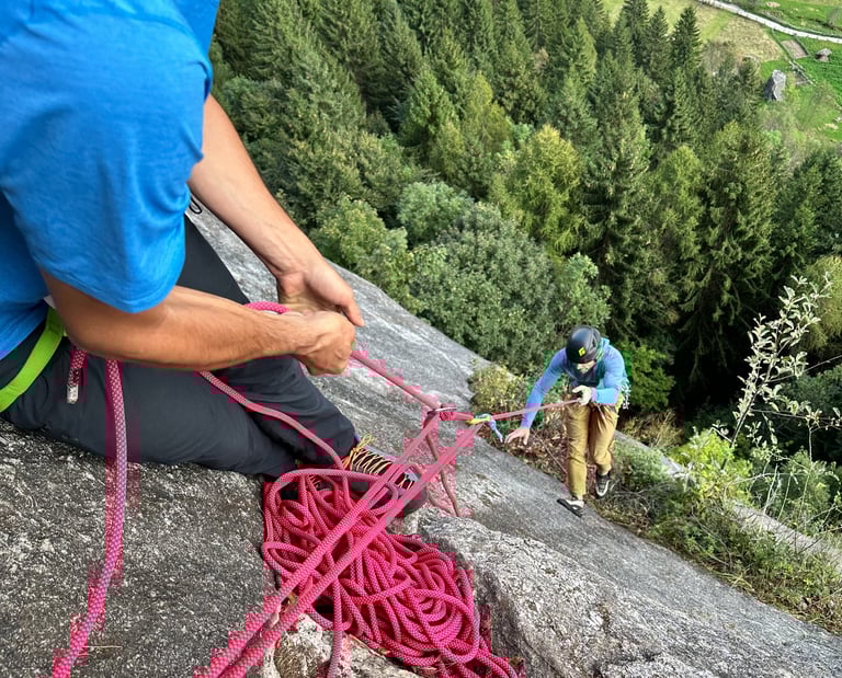 Self rescue for rock climbers