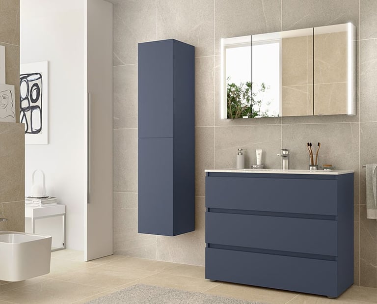 Floor standing bathroom furniture