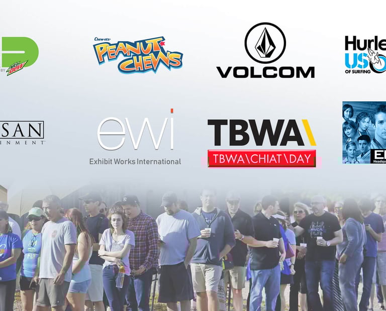 folks waiting in line to get their henna tattoos