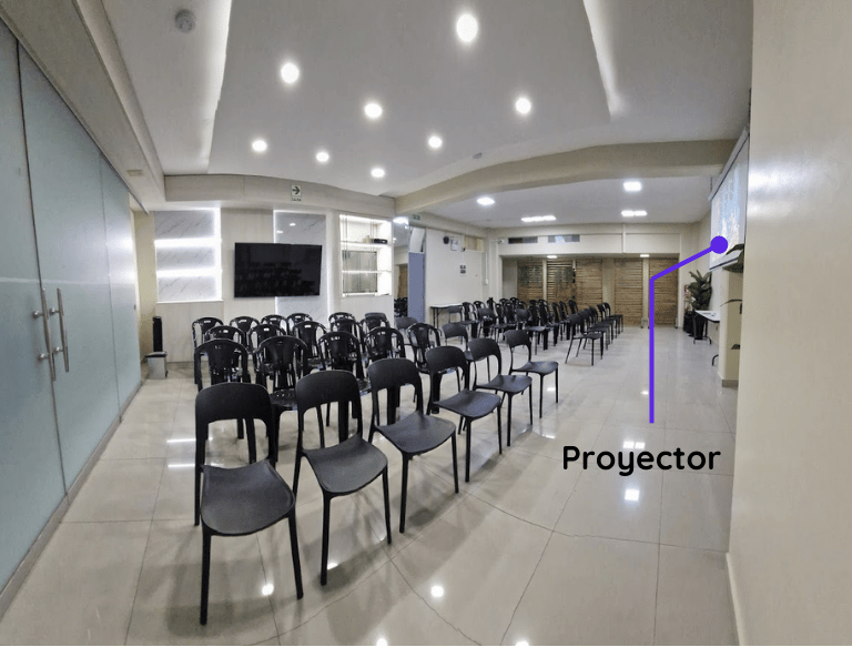 Auditorio con 50 sillas